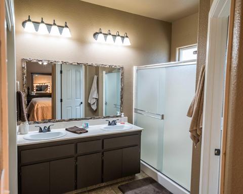 2294 Clover Meadow Ave, Tulare, CA 93274 photo 24
