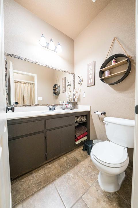 2294 Clover Meadow Ave, Tulare, CA 93274 photo 29