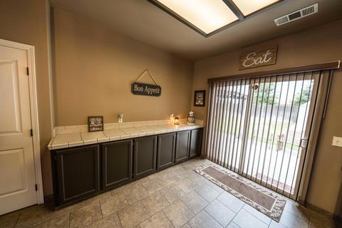 2294 Clover Meadow Ave, Tulare, CA 93274 photo 17