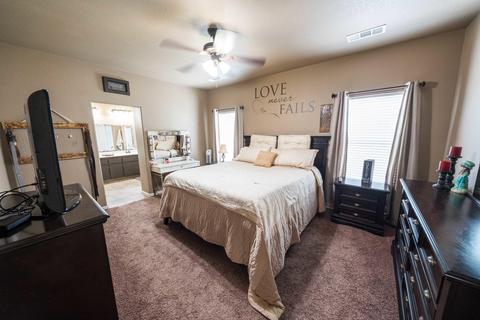 2294 Clover Meadow Ave, Tulare, CA 93274 photo 21