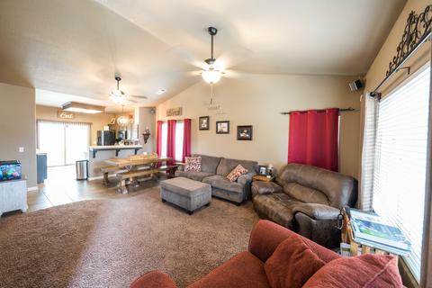 2294 Clover Meadow Ave, Tulare, CA 93274 photo 9