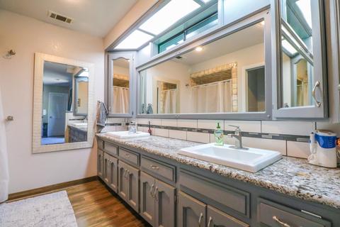 3034 E Sycamore Ave, Visalia, CA 93292 photo 20