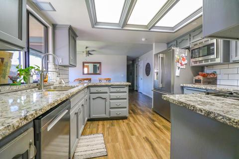 3034 E Sycamore Ave, Visalia, CA 93292 photo 13