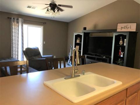 4322 E Bennett Cir, Visalia, CA 93292 photo 9