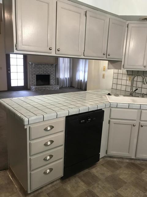 1746 E Laurel Ave, Visalia, CA 93292 photo 10