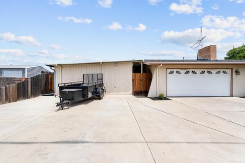 185 E North Way, Dinuba, CA 93618 photo 30