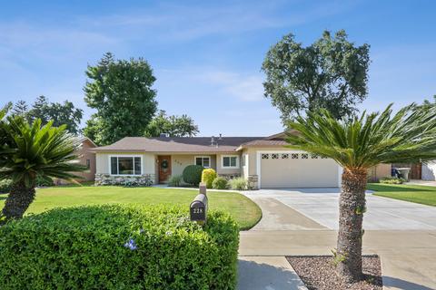 228 E Colonial Cir, Tulare, CA 93274 photo 1