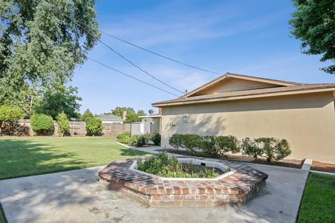 228 E Colonial Cir, Tulare, CA 93274 photo 30