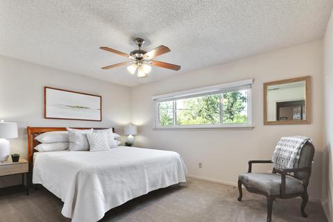 228 E Colonial Cir, Tulare, CA 93274 photo 20