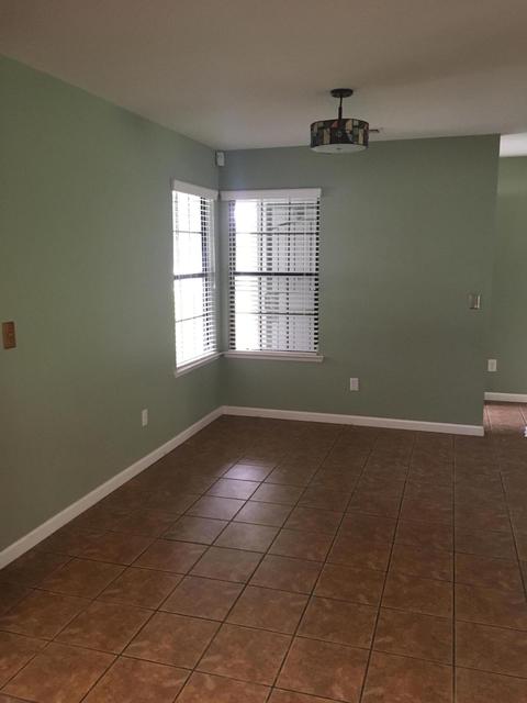 703 Mike Ln, Hanford, CA 93230 photo 5
