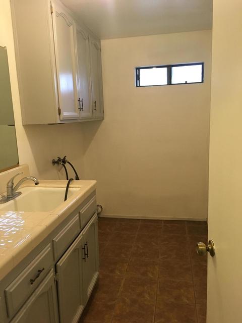 703 Mike Ln, Hanford, CA 93230 photo 9