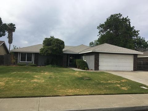 703 Mike Ln, Hanford, CA 93230 photo 2