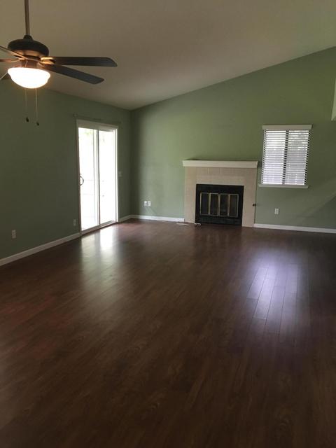 703 Mike Ln, Hanford, CA 93230 photo 8