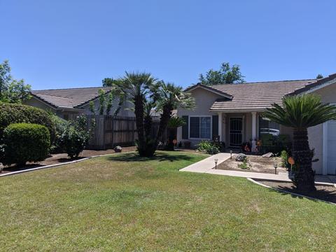 4141 E Iris Ave, Visalia, CA 93292 photo 1