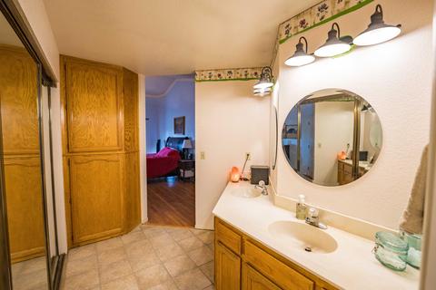 1706 E Perez Ct, Visalia, CA 93292 photo 29