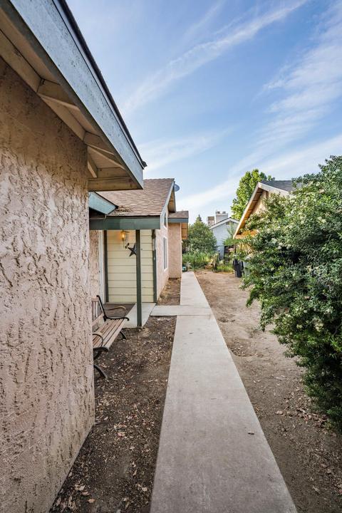 1706 E Perez Ct, Visalia, CA 93292 photo 10