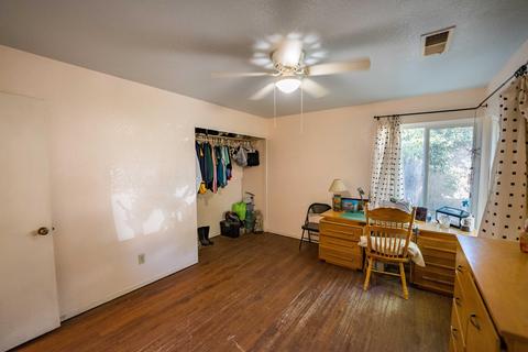 1706 E Perez Ct, Visalia, CA 93292 photo 25