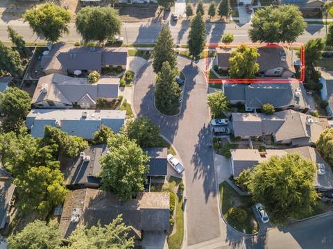 1706 E Perez Ct, Visalia, CA 93292 photo 7
