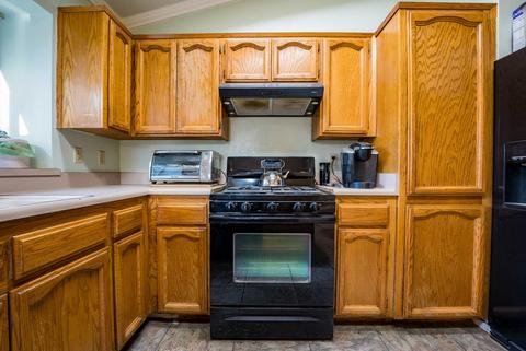 1706 E Perez Ct, Visalia, CA 93292 photo 17
