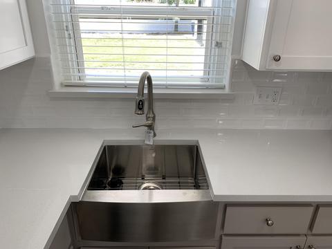 517 E Laurel Ave, Visalia, CA 93292 photo 4