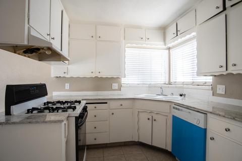 650 N E St, Tulare, CA 93274 photo 8