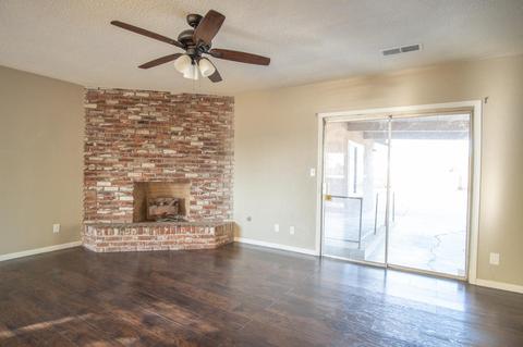 650 N E St, Tulare, CA 93274 photo 3