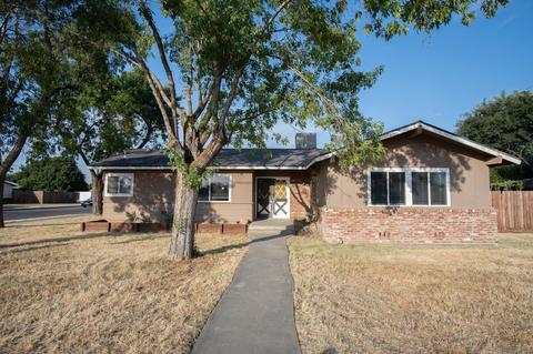 650 N E St, Tulare, CA 93274 photo 1