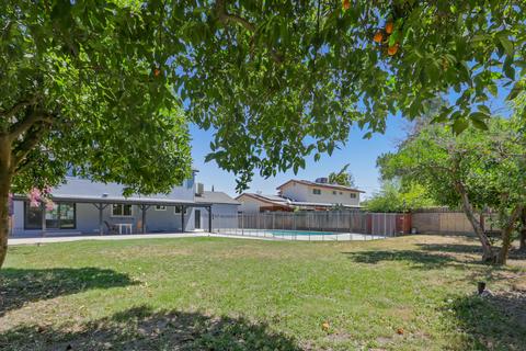 531 W Iris Ave, Visalia, CA 93277 photo 29