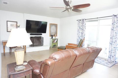 3207 E Laurel Ave, Visalia, CA 93292 photo 18