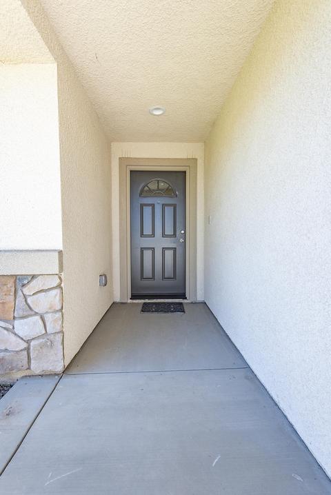 695 Blossom Ct, Exeter, CA 93221 photo 3
