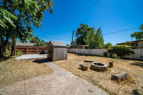 210 E 11th St, Hanford, CA 93230 photo 21