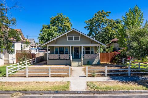 210 E 11th St, Hanford, CA 93230 photo 1