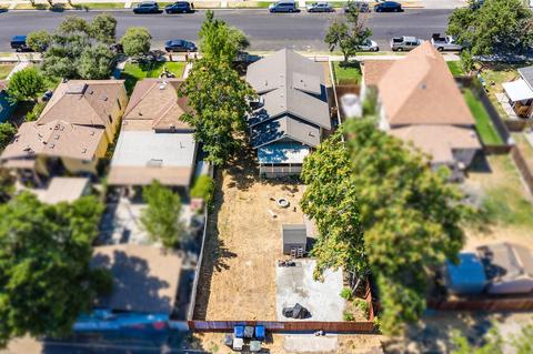 210 E 11th St, Hanford, CA 93230 photo 27