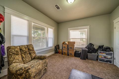 210 E 11th St, Hanford, CA 93230 photo 19