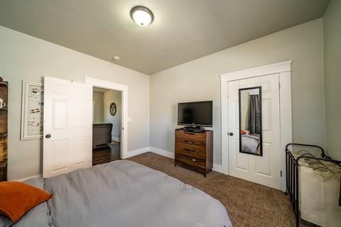 210 E 11th St, Hanford, CA 93230 photo 14