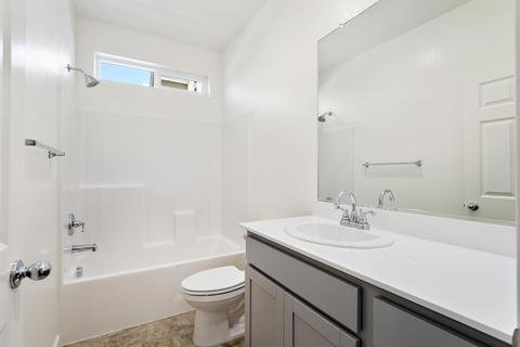 3142 E Harter Ave, Visalia, CA 93292 photo 4