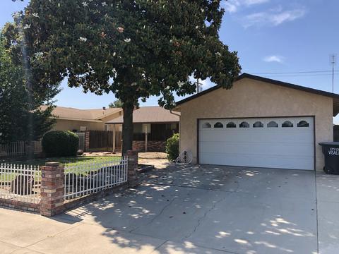 549 E Myrtle Ave, Visalia, CA 93292 photo 2