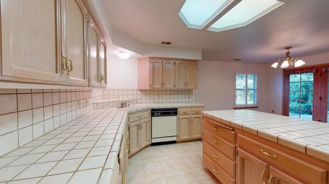 1438 E Feemster Ave, Visalia, CA 93292 photo 7