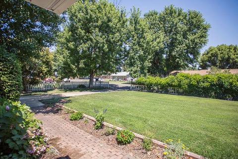 2431 E Westcott Ave, Visalia, CA 93292 photo 12