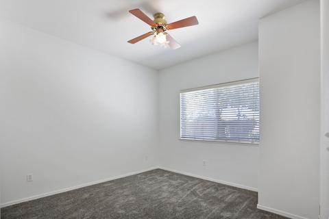 752 Brentwood Dr, Lemoore, CA 93245 photo 15