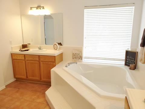 752 Brentwood Dr, Lemoore, CA 93245 photo 46