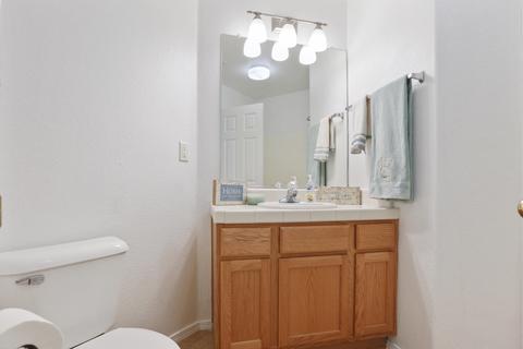 752 Brentwood Dr, Lemoore, CA 93245 photo 17