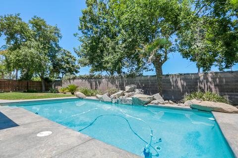 752 Brentwood Dr, Lemoore, CA 93245 photo 37