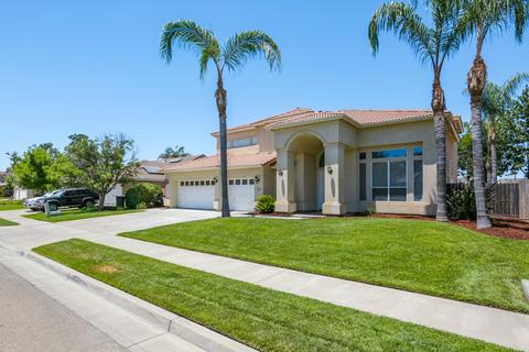 752 Brentwood Dr, Lemoore, CA 93245 photo 4