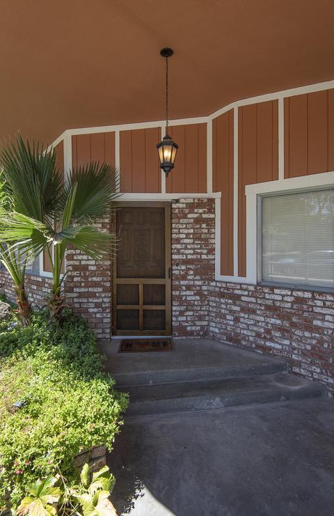 468 E Gail Ave, Tulare, CA 93274 photo 5