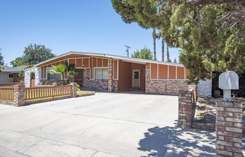 468 E Gail Ave, Tulare, CA 93274 photo 2