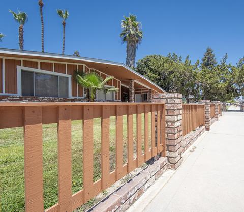 468 E Gail Ave, Tulare, CA 93274 photo 3