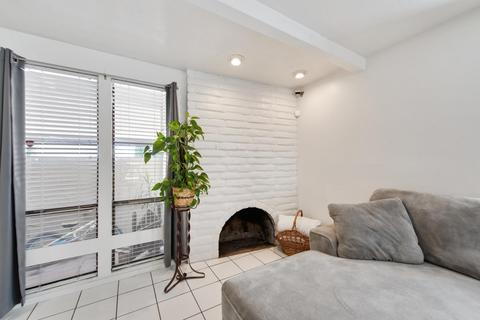 1160 N Gem St, Tulare, CA 93274 photo 7