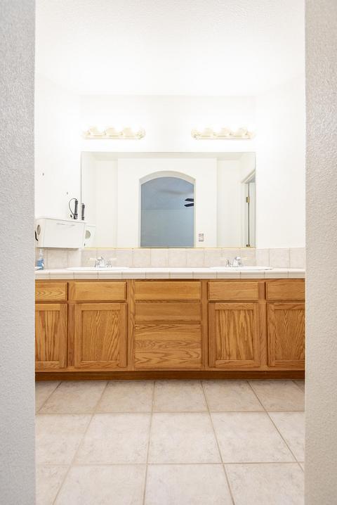 4048 E Harvard Ave, Visalia, CA 93292 photo 21