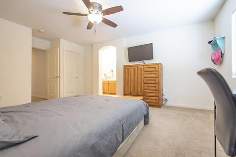 4048 E Harvard Ave, Visalia, CA 93292 photo 20